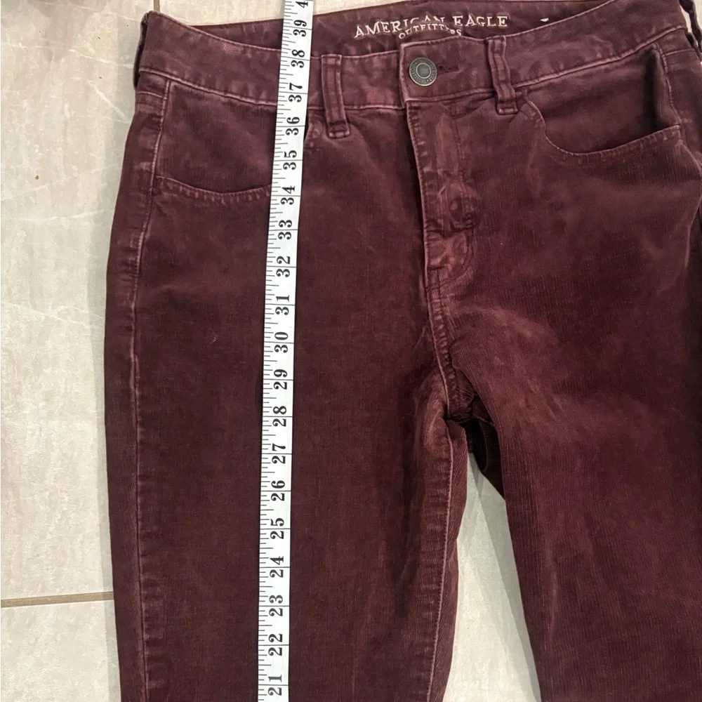 American Eagle Wine Red Corduroy Jeggings - Picture 4 of 9